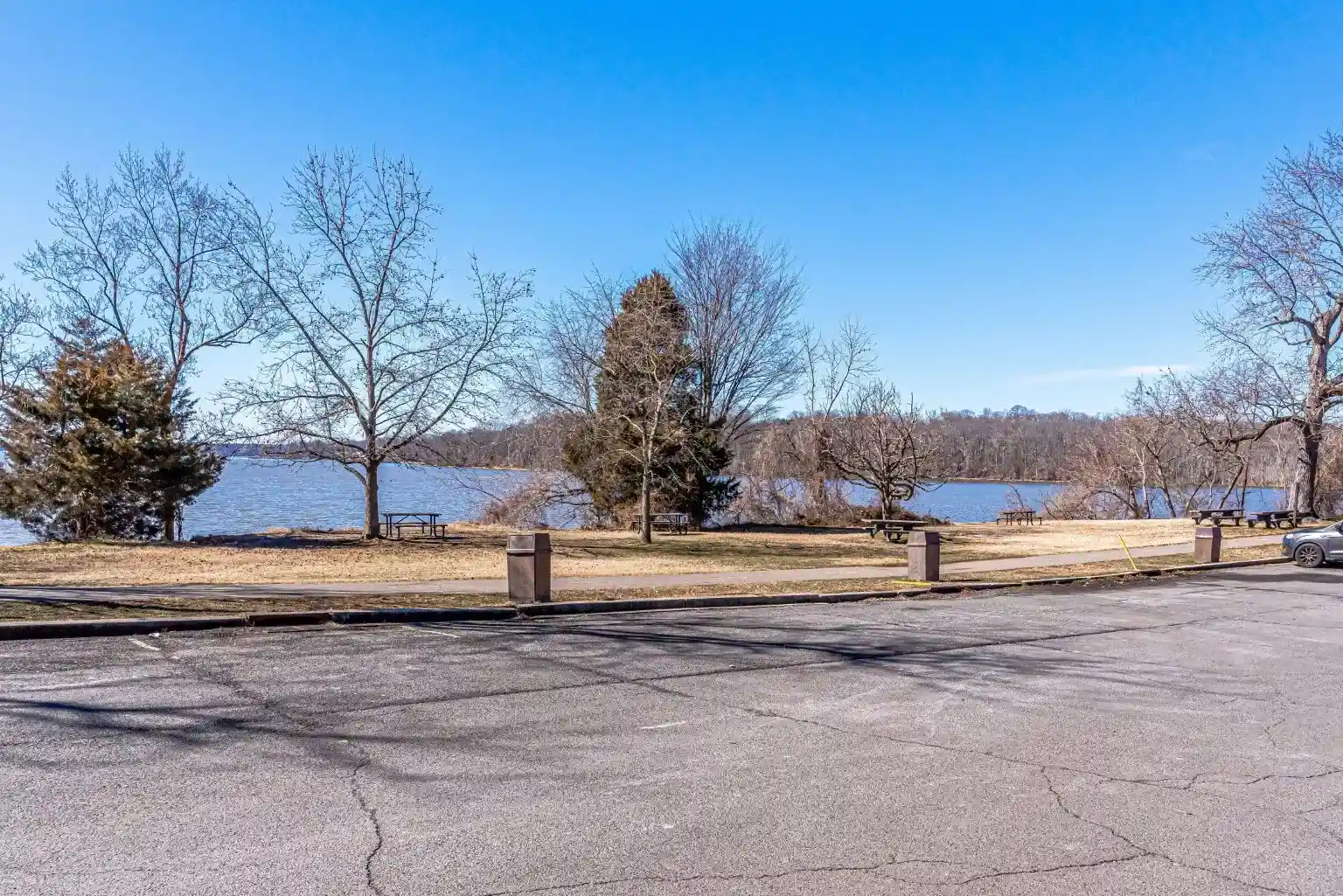 hkC3sR8A1 - Wakefield Homes LC Award-Winning Custom Home Builder in Alexandria & Fairfax